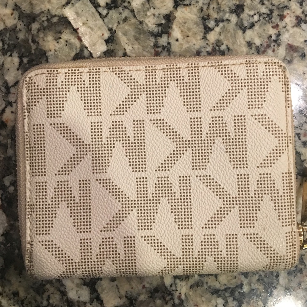 Wallet - Picture 2 of 3